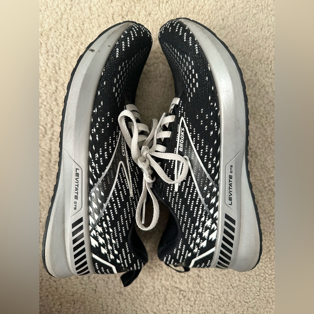Brooks Levitate 5 Running Shoes Black/Grey/White US Women Size 8 - Picture 4 of 8